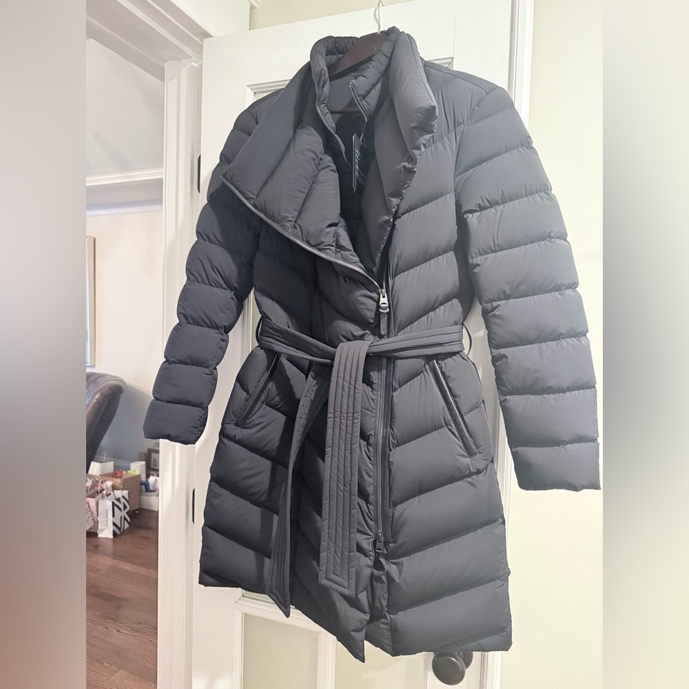 NWT Mackage Ilena Down Jacket. Black, Sz Med. Great Luxury Gift for the Holidays - Picture 8 of 15